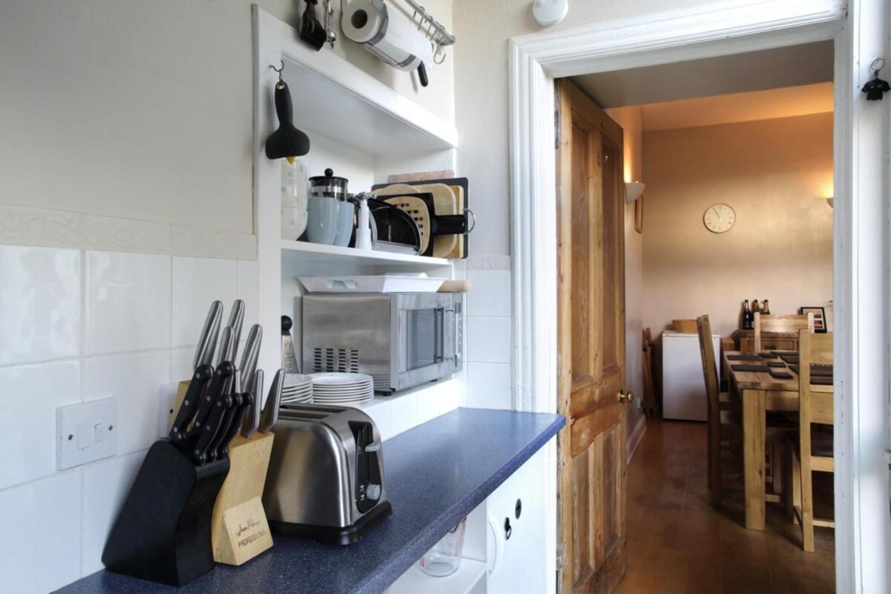 Central And Spacious 2 Bedroom Flat With Garden 에든버러 외부 사진