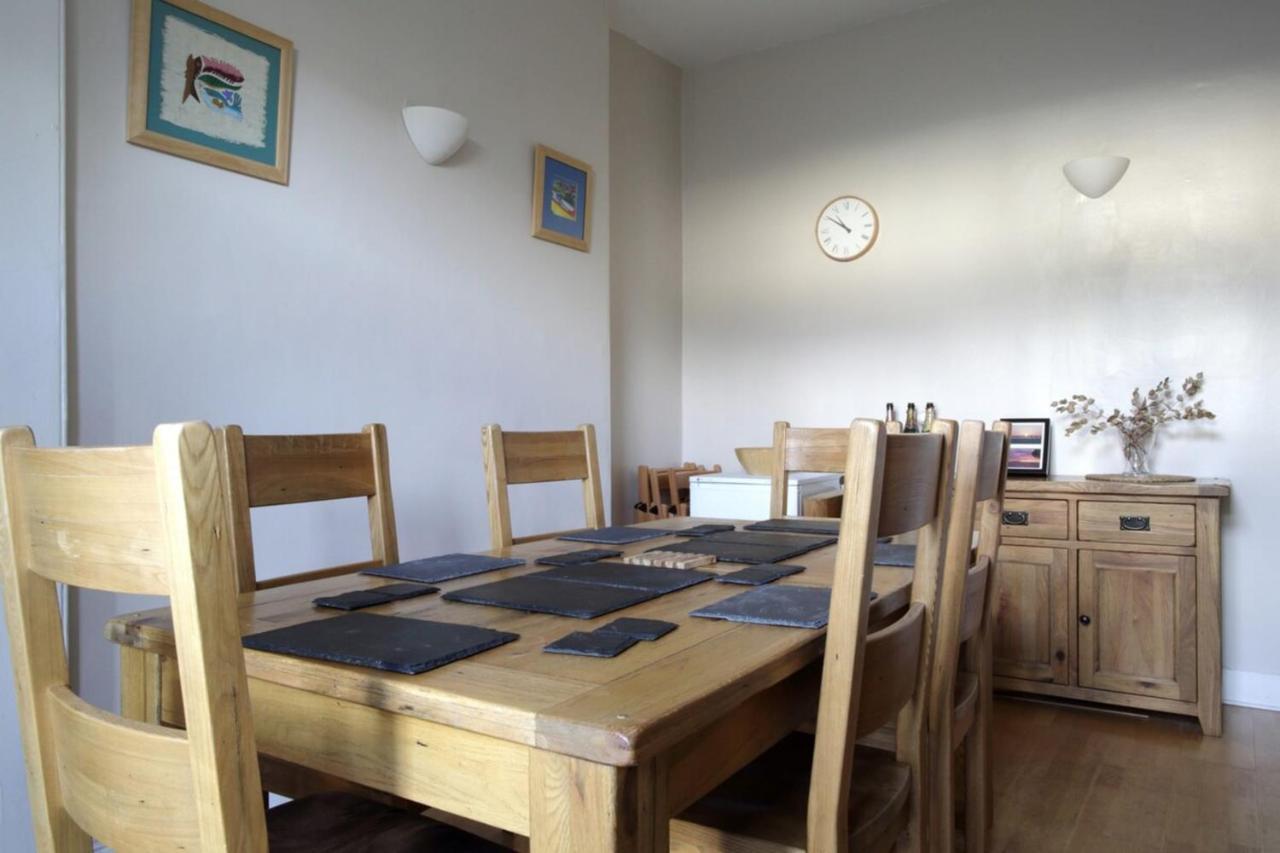 Central And Spacious 2 Bedroom Flat With Garden 에든버러 외부 사진